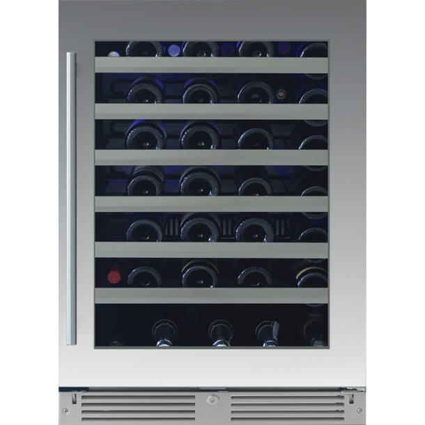 XO Appliance XO 24" 145 Cans (12 oz.) 5.7 Cubic Feet BuiltIn Beverage